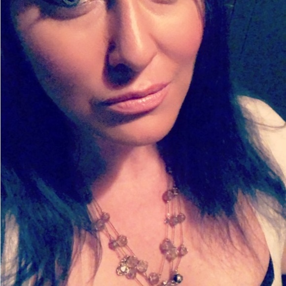 Meet your Posher, Amelia - Picture 8 of 10